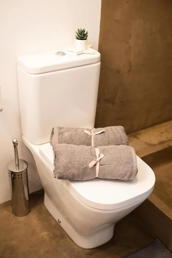 Hostel By La Pedrera - Diagonal Rooms Barcelona