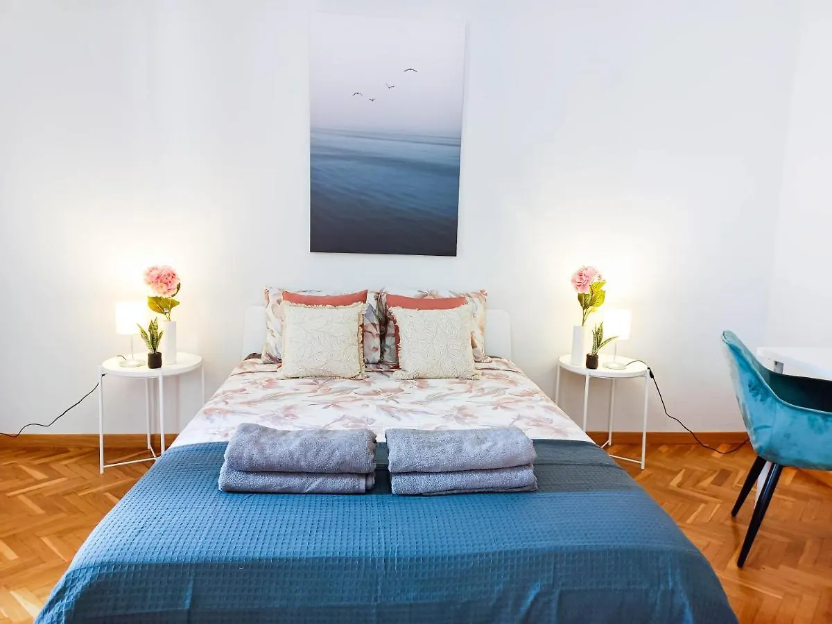 By La Pedrera - Diagonal Rooms Barcelona