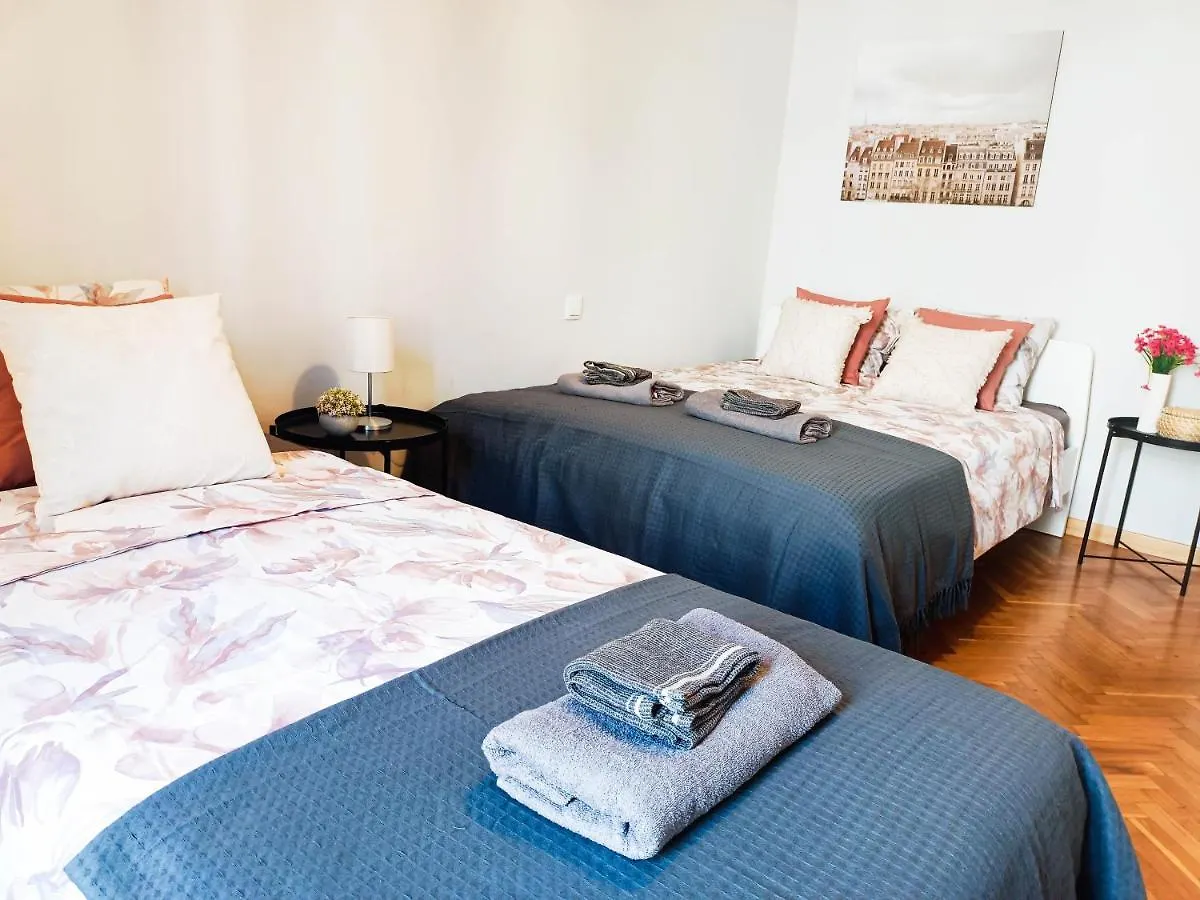 Hostel By La Pedrera - Diagonal Rooms Barcelona Spanien