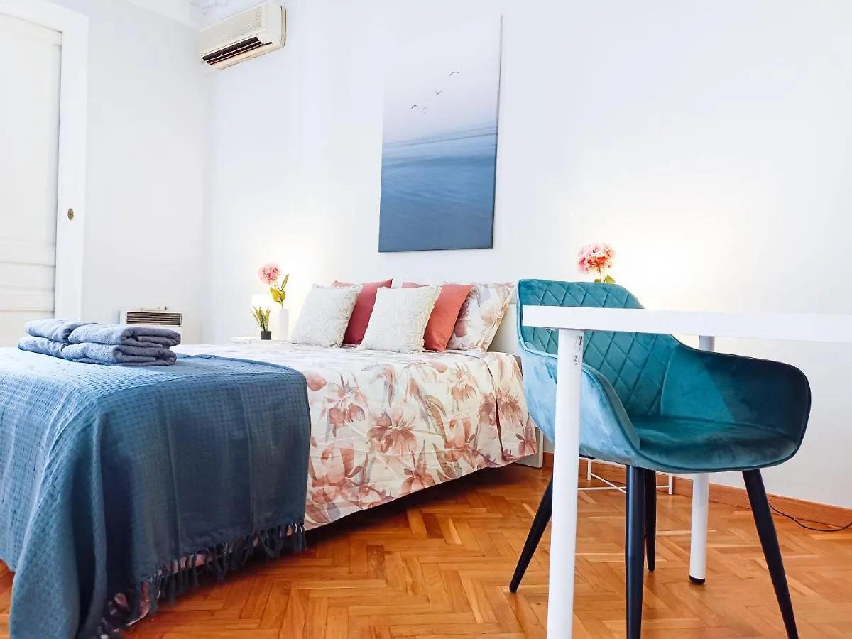 Hostel By La Pedrera - Diagonal Rooms Barcelona