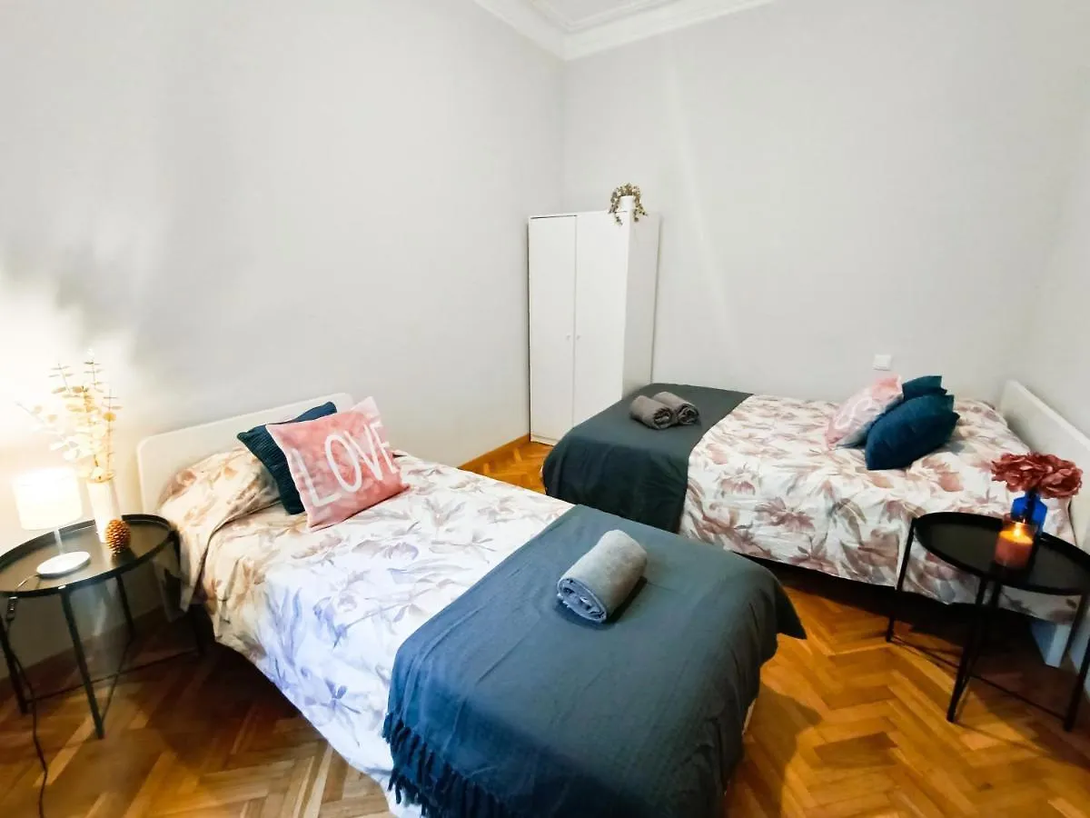 By La Pedrera - Diagonal Rooms Barcelona 0*,