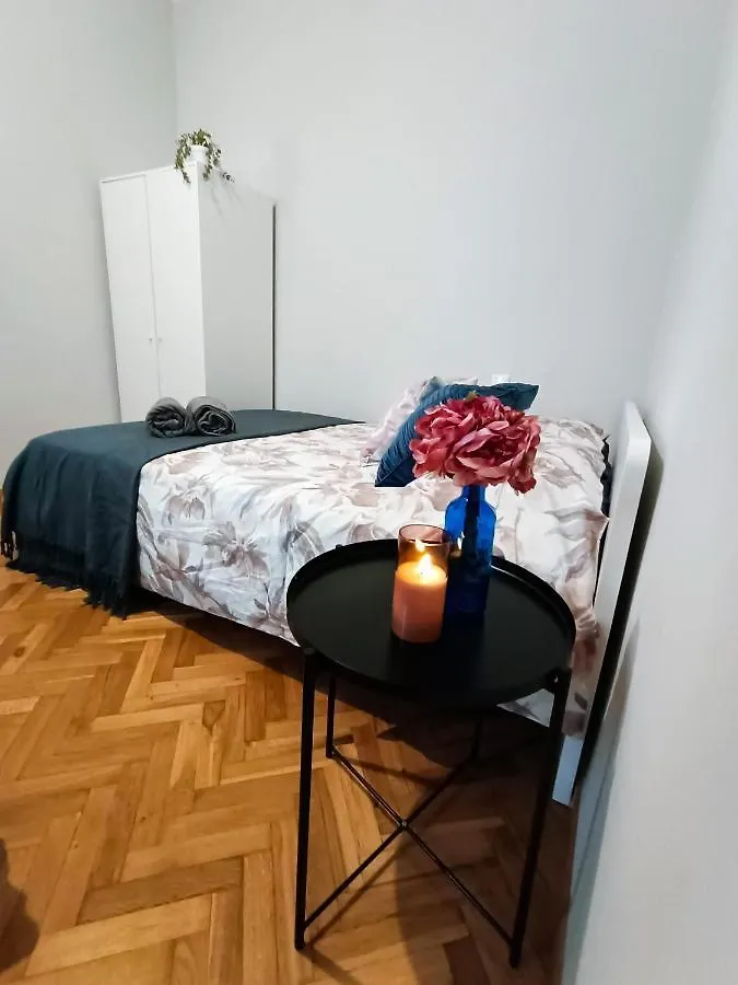 Hostel By La Pedrera - Diagonal Rooms Barcelona